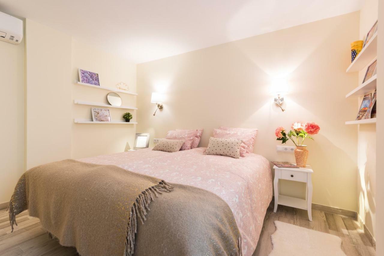 Malaga Centre Apartment With Parking Dış mekan fotoğraf